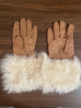 Vintage Leather Gloves with sheepskin fur Cuffs size S